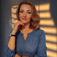 Олена Биковець